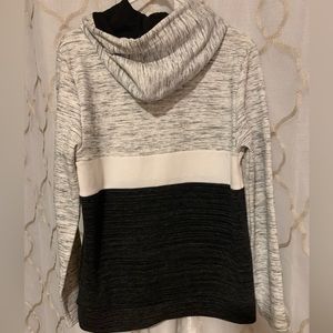 Men’s medium depart west hoodie gray white patterns